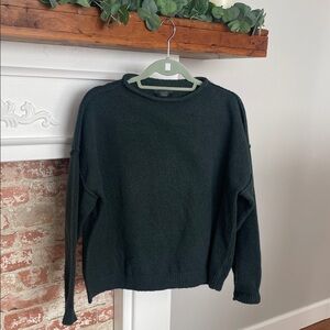 Nuuds Hunter Green Cozy Knit Sweater. Size Small.